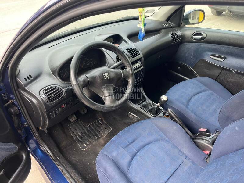 Peugeot 206 