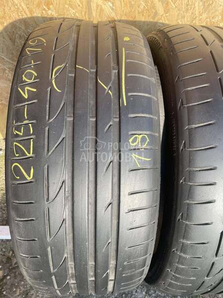 Bridgestone 225/40 R19 Letnja