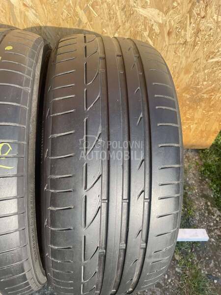 Bridgestone 225/40 R19 Letnja