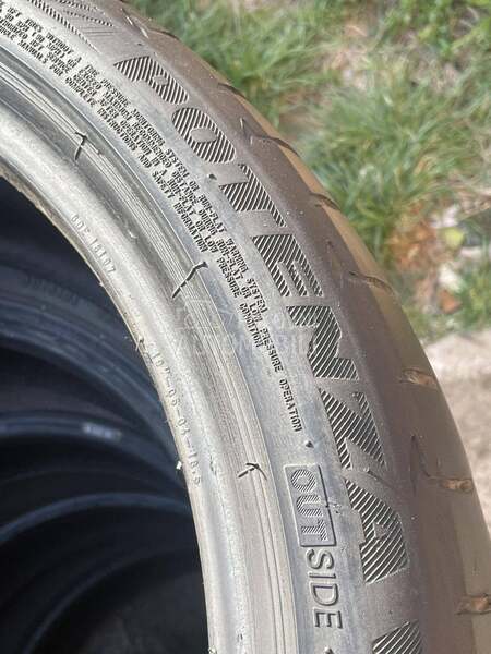 Bridgestone 225/40 R19 Letnja