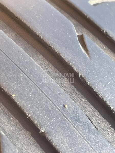 Bridgestone 225/40 R19 Letnja