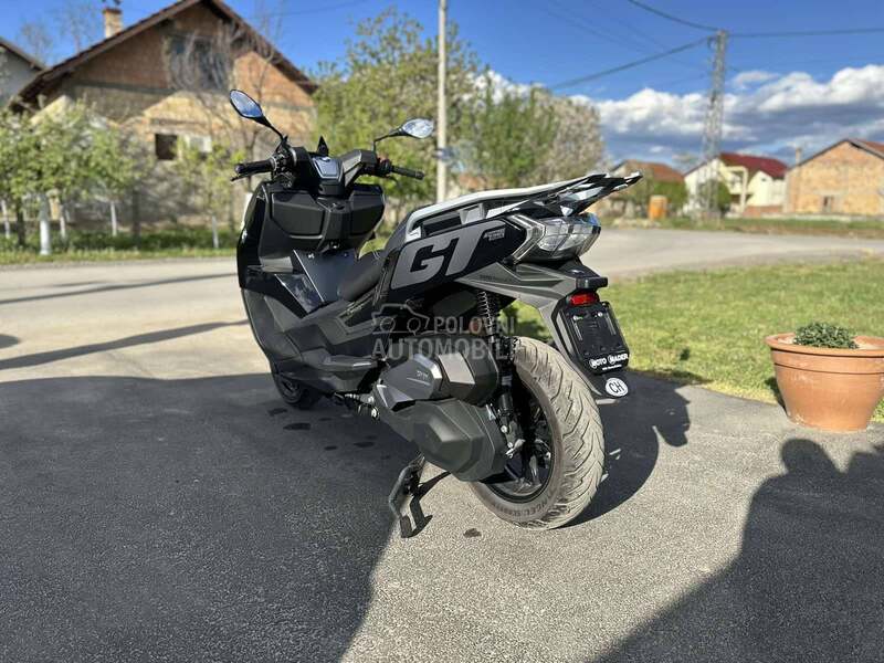 BMW C400 GT Triple Black