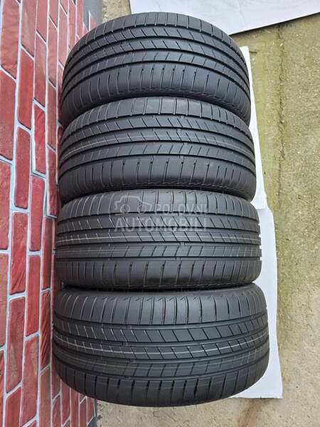 Bridgestone 225/40 R18 Letnja