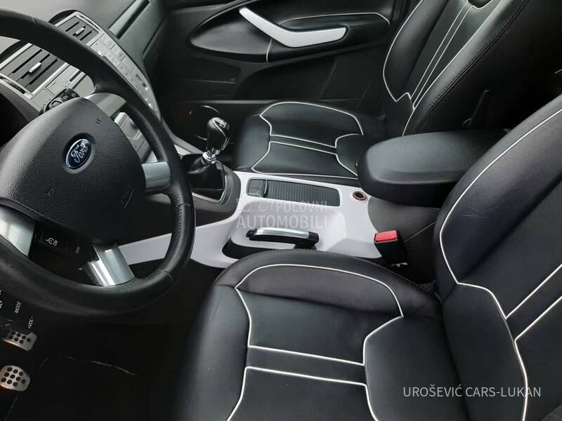 Ford Kuga 4x4 Individual CH