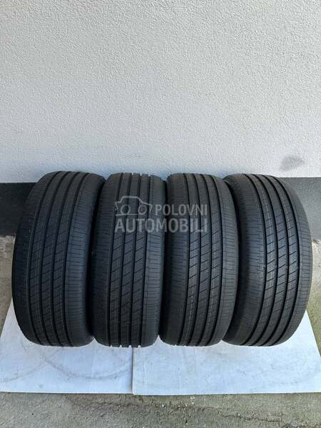Bridgestone 215/45 R18 Letnja