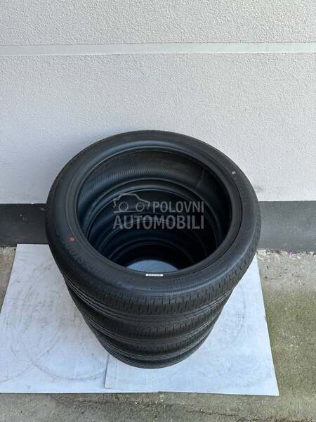 Bridgestone 215/45 R18 Letnja