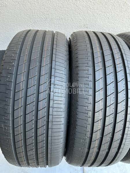 Bridgestone 215/45 R18 Letnja
