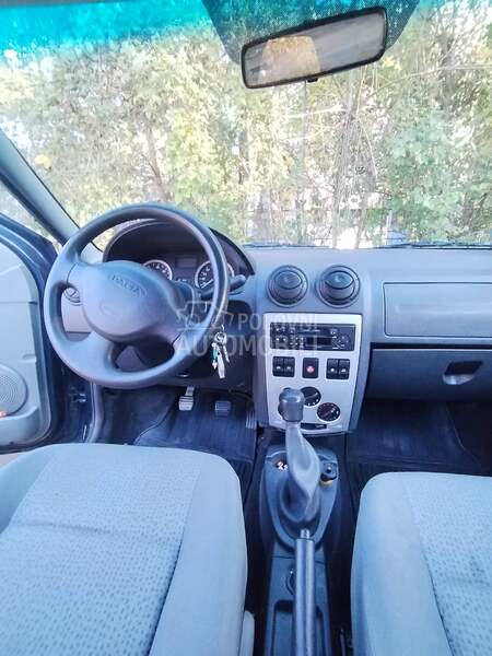 Dacia Logan 