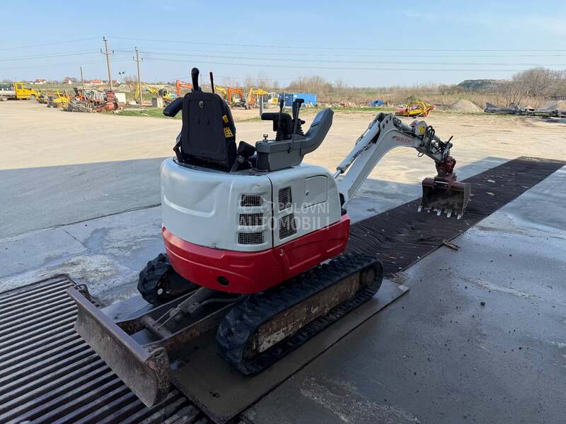 Takeuchi TB215 R
