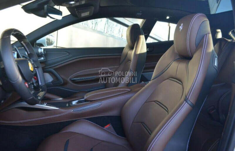 Ferrari GTC4 LUSSO T