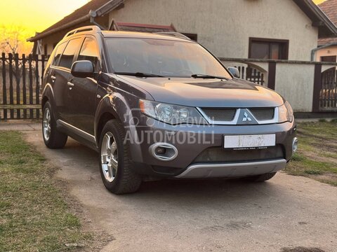 Mitsubishi Outlander 2.0, 4x4, 7 sedista