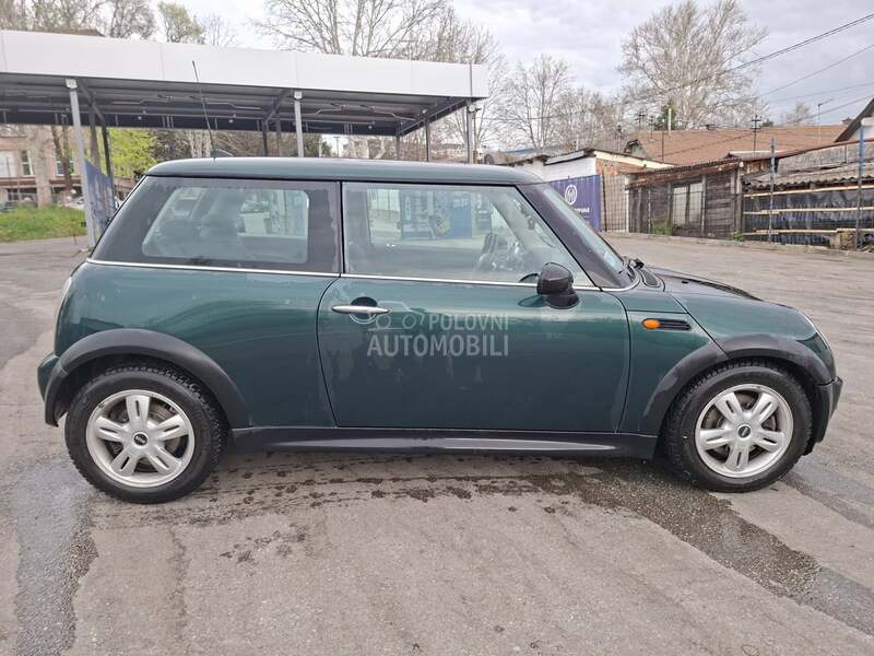 MINI One 