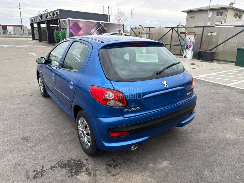 Peugeot 206 plus 