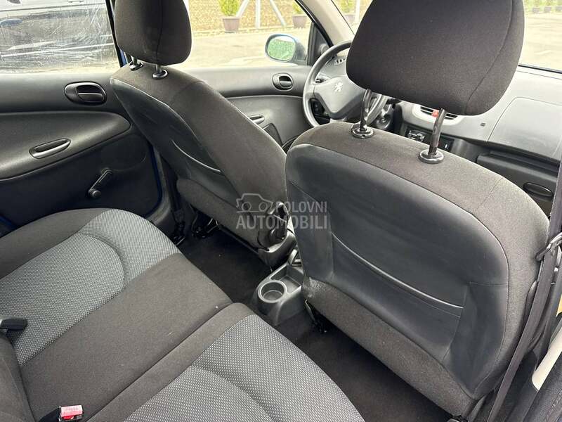 Peugeot 206 plus 