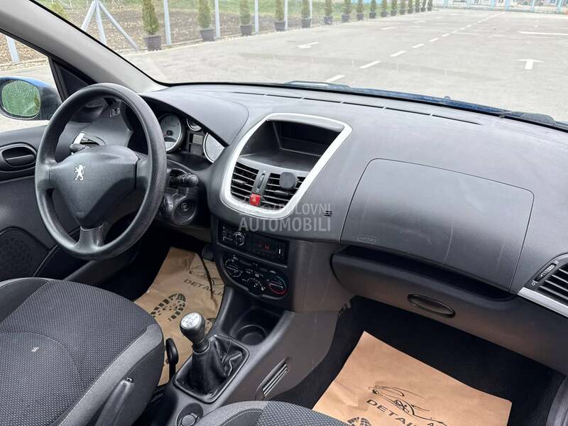 Peugeot 206 plus 