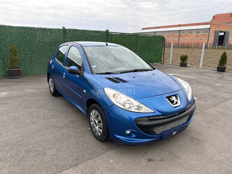 Peugeot 206 plus 