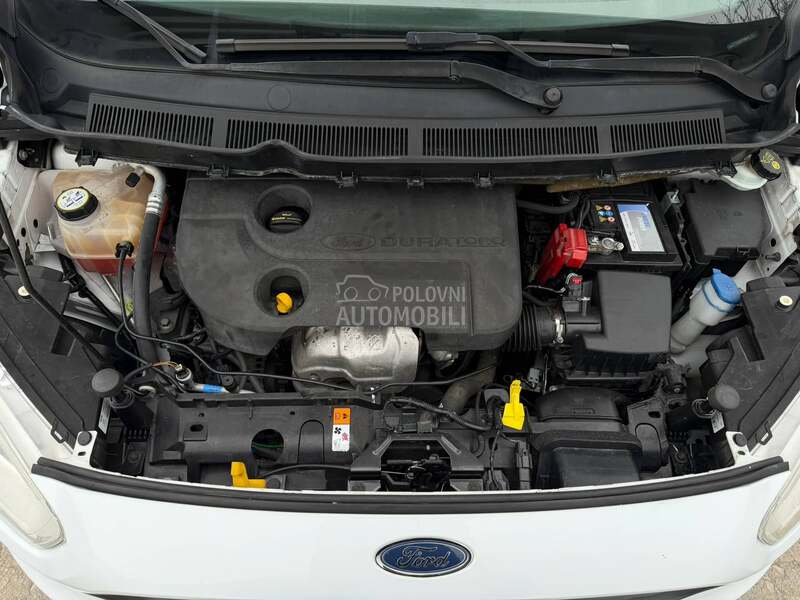 Ford Transit Courier 