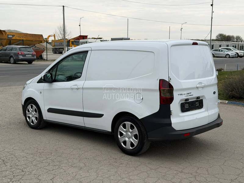 Ford Transit Courier 