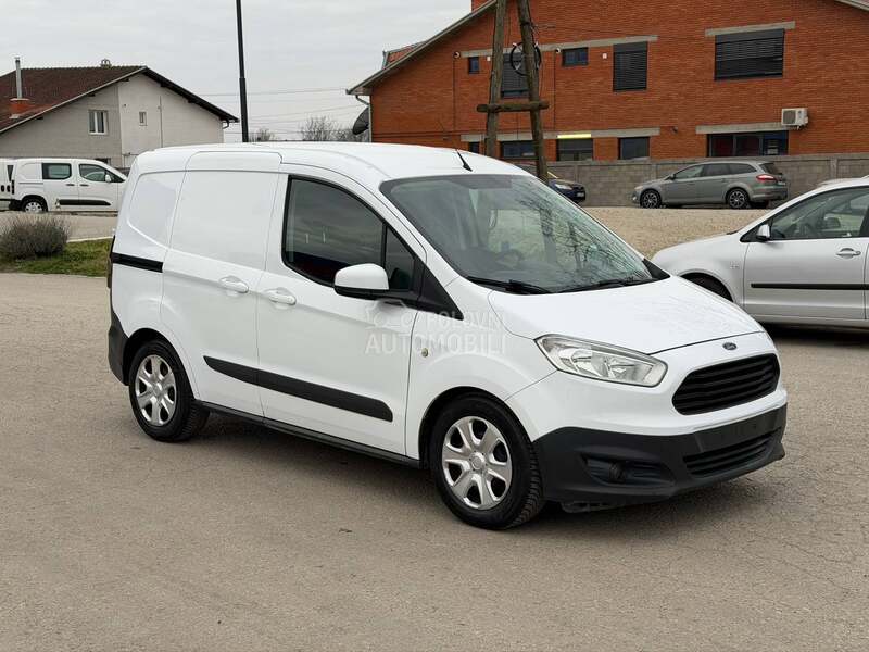 Ford Transit Courier 