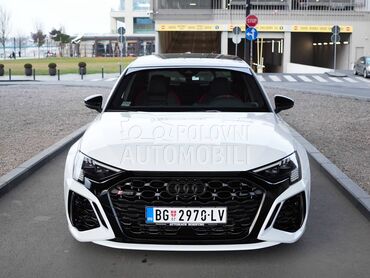 Audi RS3 LIMUZINA