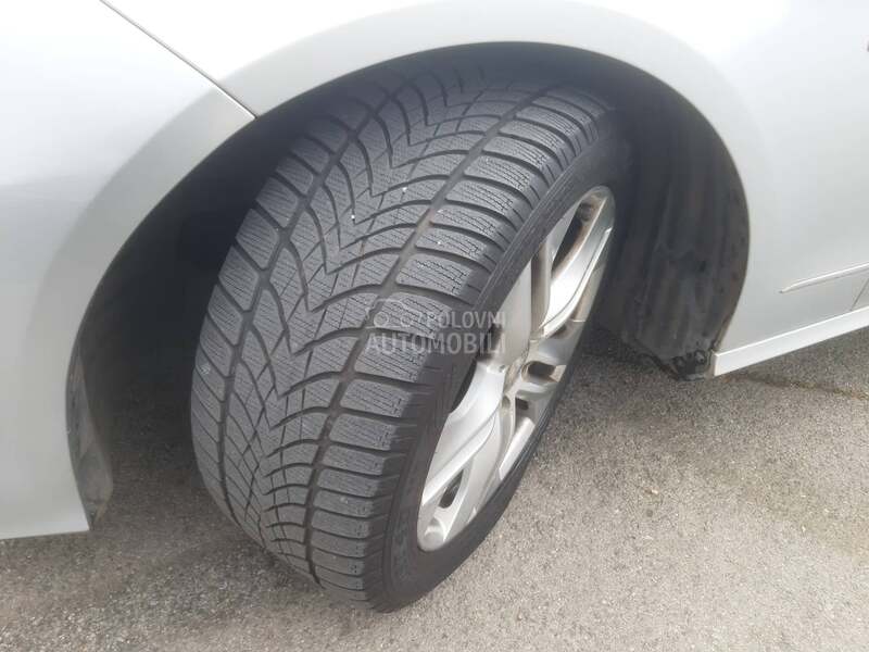 Mercedes Benz E 220 CDI