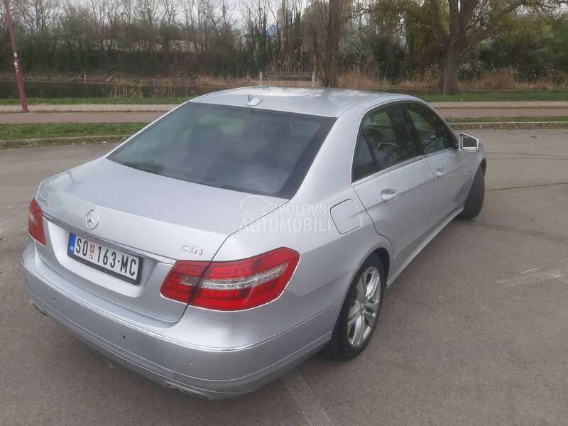Mercedes Benz E 220 CDI