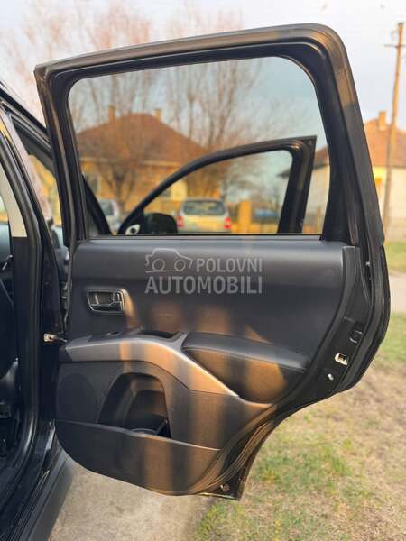 Mitsubishi Outlander 2.0