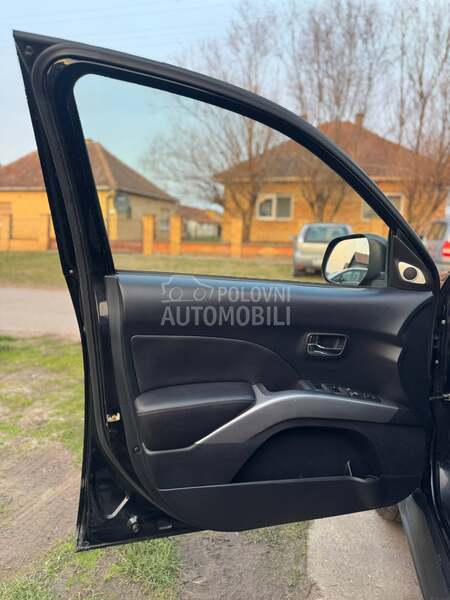 Mitsubishi Outlander 2.0