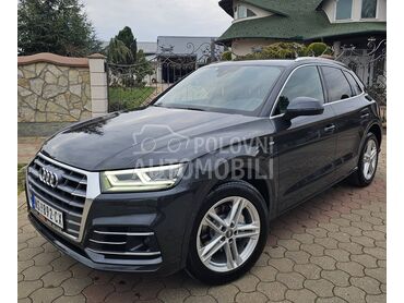 Audi Q5 S-LINE //HYBRID