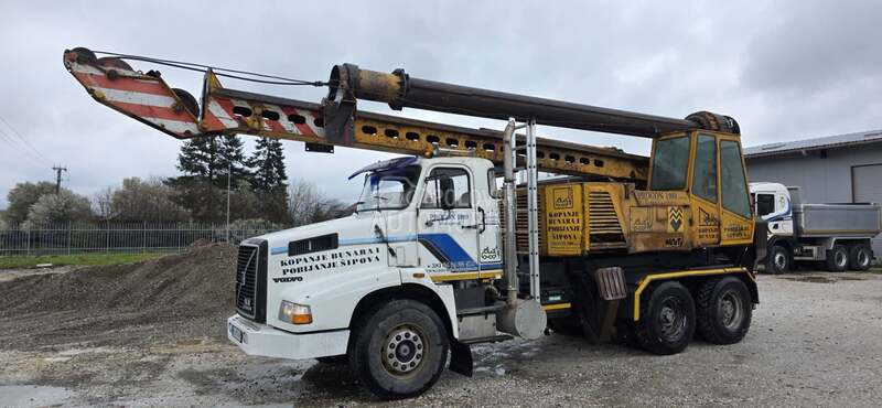 Volvo BUSILICA ZA BUNARE