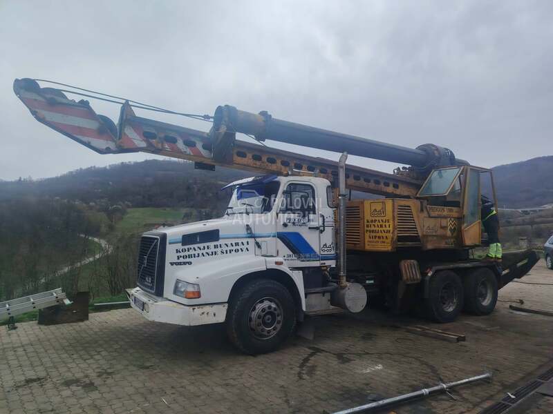 Volvo BUSILICA ZA BUNARE