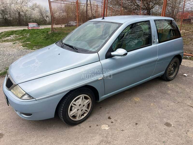 Lancia Ypsilon 1,2