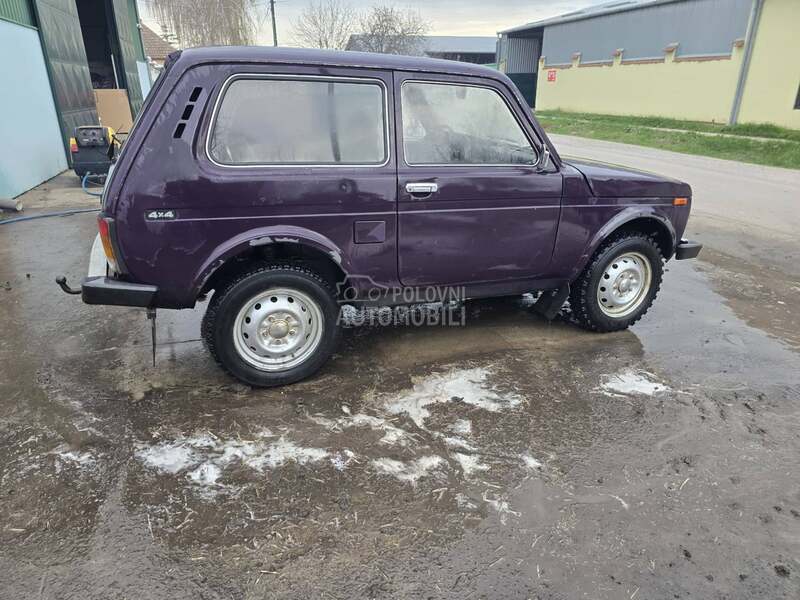Lada Niva 