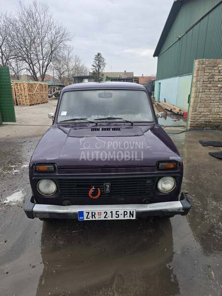 Lada Niva 