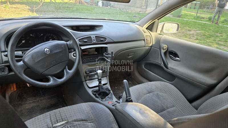 Renault Laguna 