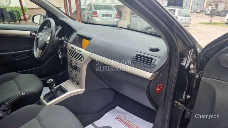 Opel Astra H 