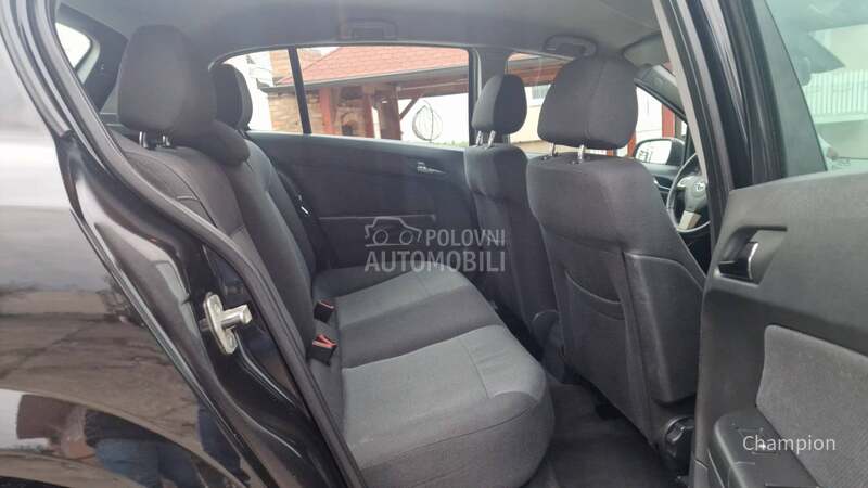 Opel Astra H 
