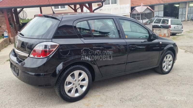 Opel Astra H 