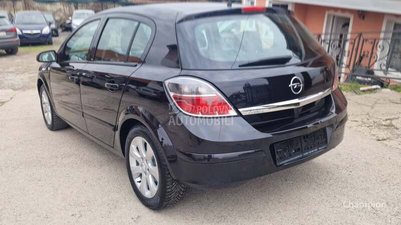 Opel Astra H 