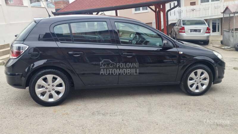 Opel Astra H 