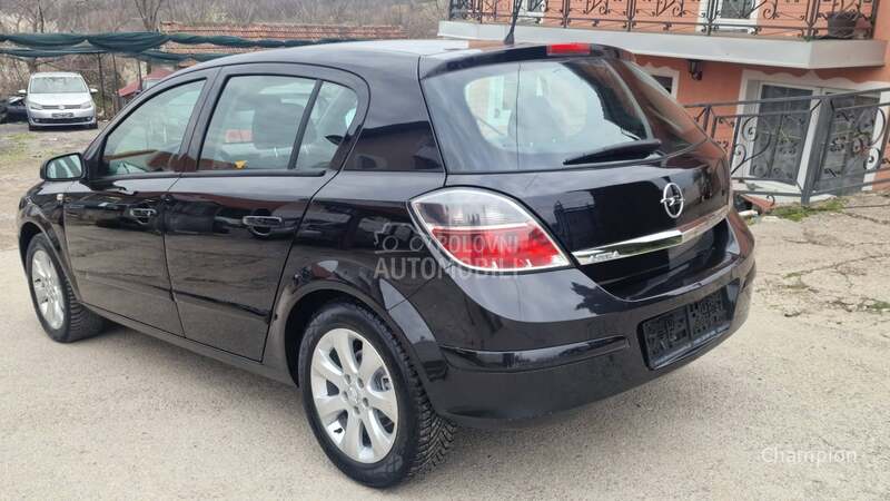 Opel Astra H 