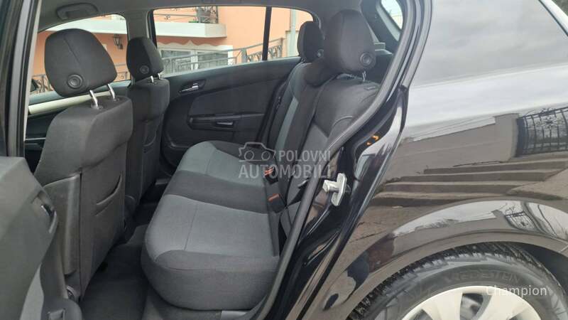 Opel Astra H 
