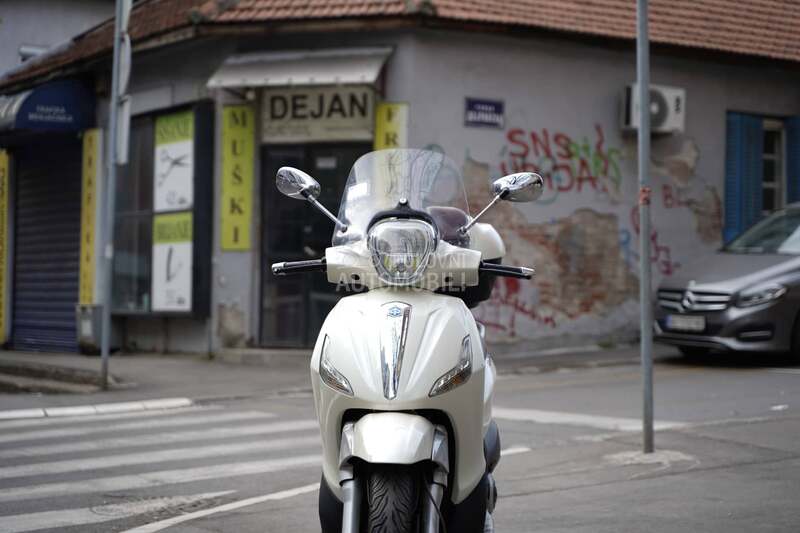 Piaggio Beverly 300 300ie