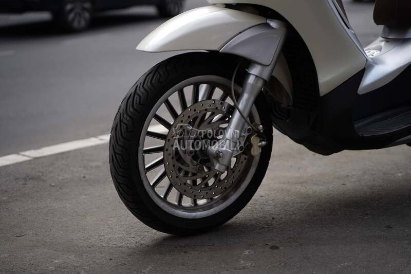 Piaggio Beverly 300 300ie