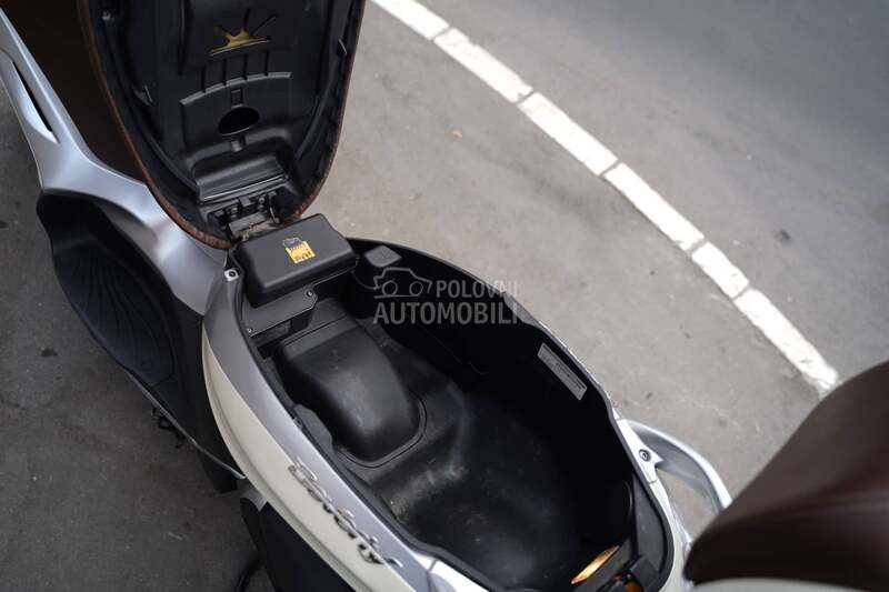 Piaggio Beverly 300 300ie