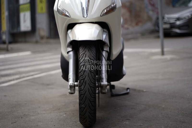 Piaggio Beverly 300 300ie