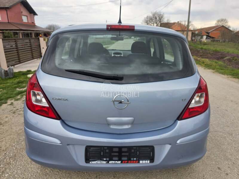 Opel Corsa D 1.2 XEP