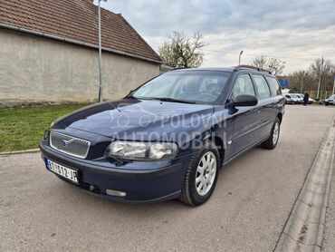 Volvo V70 