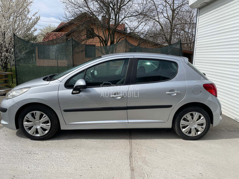 Peugeot 207 