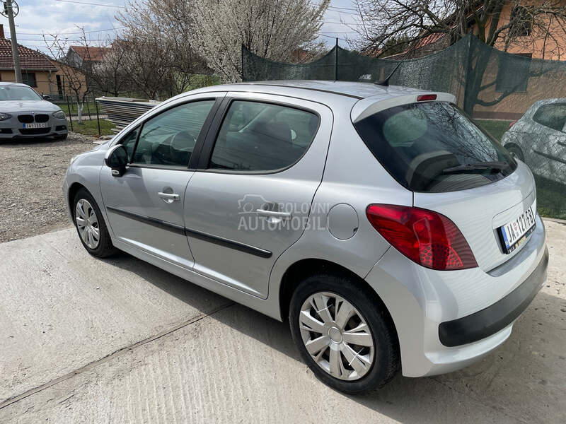 Peugeot 207 